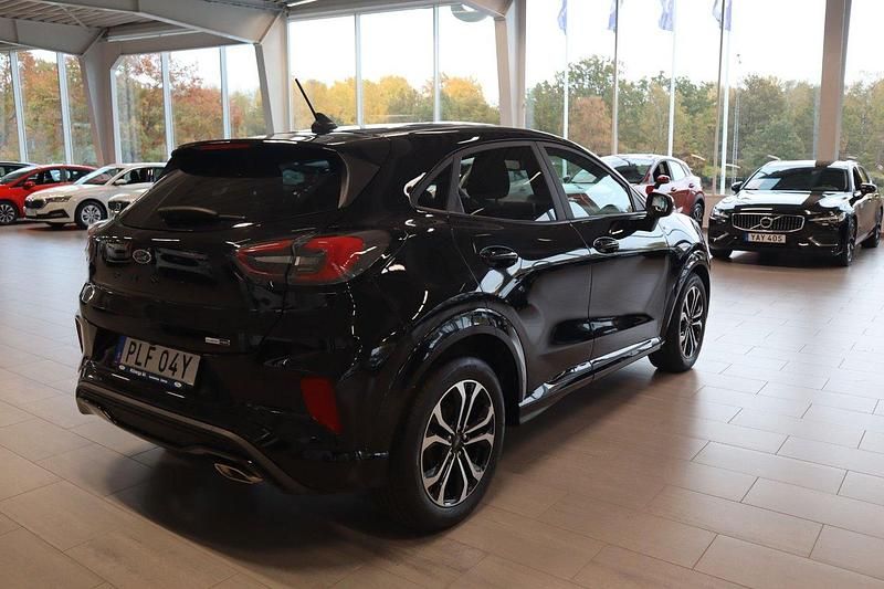 Begagnad Ford Puma ST-Line 125 HK (91 kW) 2022 Svart SUV