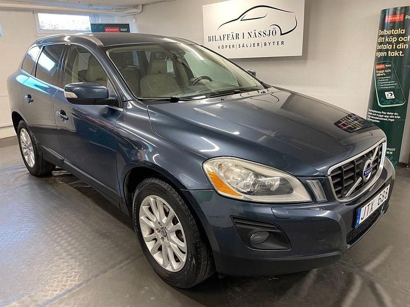 Blå Begagnad 2009 Volvo XC60 Summum SUV | 75 900 kr (Dyr) - Bild 1/4