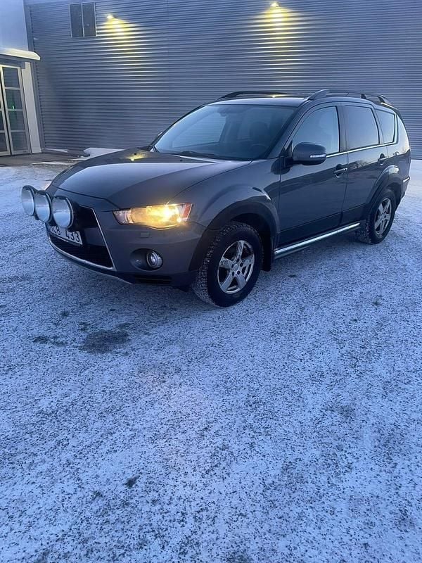 Begagnad Mitsubishi Outlander 177 HK (130 kW) 2012 SUV