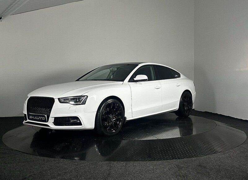 Vit Begagnad 2015 Audi A5 Sportback Proline Halvkombi | 114 900 kr (Marknadspris) - Bild 1/4