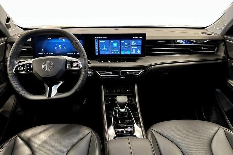 Begagnad MG MG5 EV Luxury 228 kW (311 HK) 2024 Vit Kombi