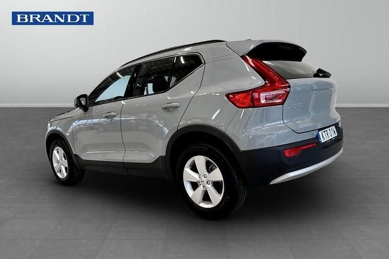 Begagnad Volvo XC40 165 HK (121 kW) 2024 Grå SUV