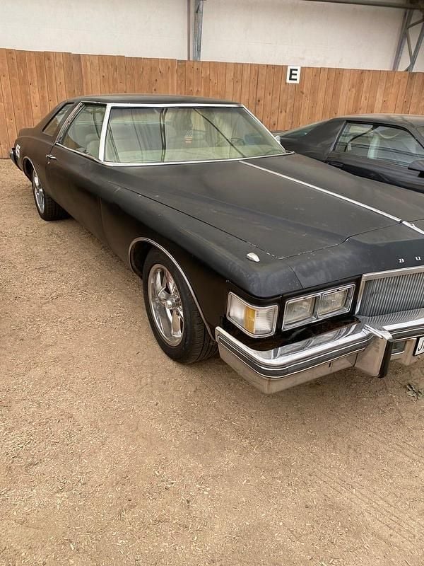 Begagnad Buick Riviera 208 HK (152 kW) 1975 Sportkupé