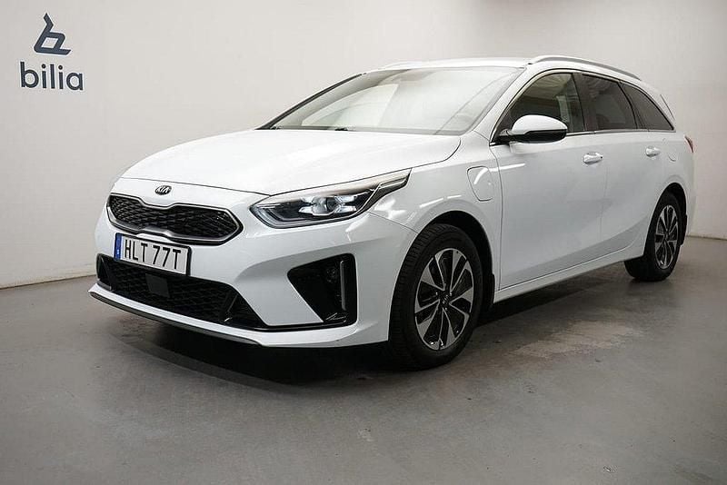 Vit Begagnad 2020 Kia Ceed Sportswagon Kombi | 209 900 kr (Marknadspris) - Bild 1/4