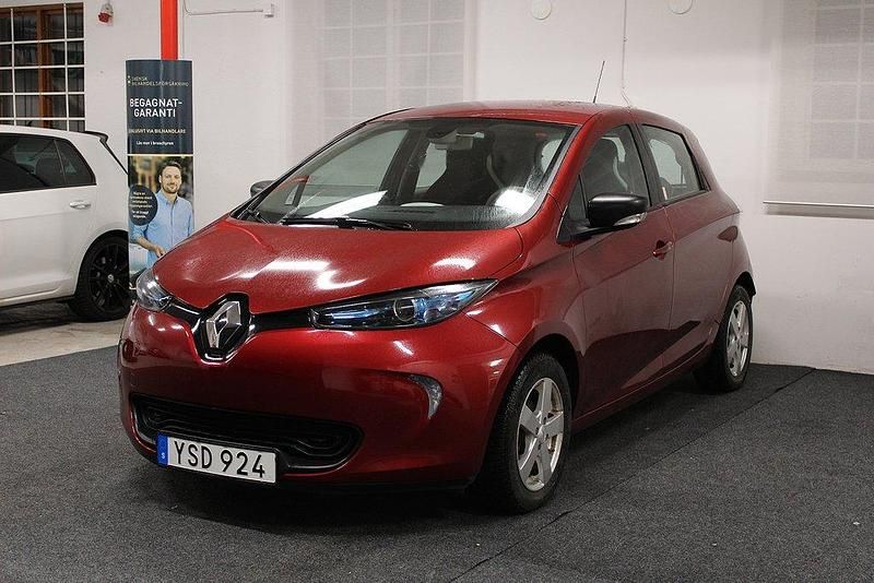 Röd Begagnad 2017 Renault Zoe Halvkombi | 134 900 kr (Dyr) - Bild 1/4