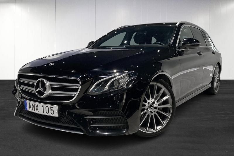 Svart (black) Begagnad 2018 Mercedes E220 AMG Kombi | 319 900 kr (Lite dyr) - Bild 1/4