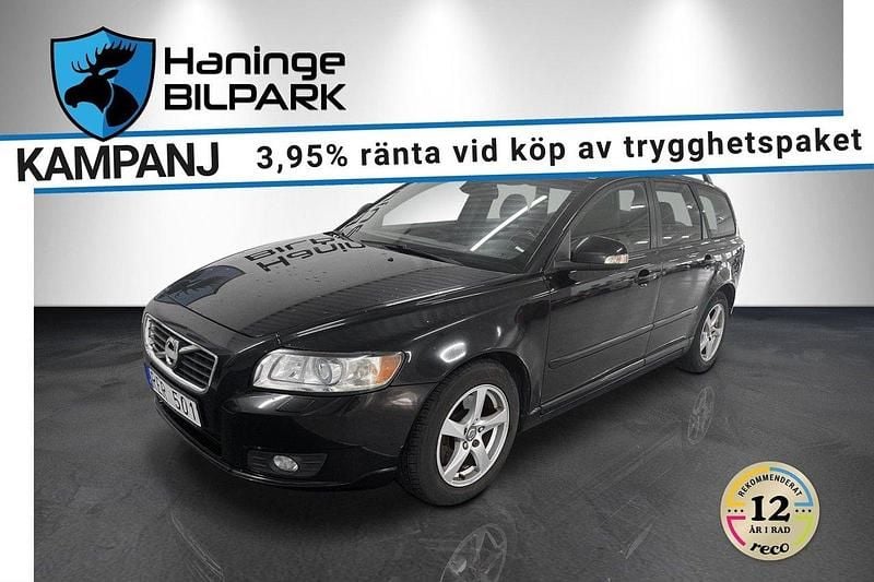 Svart Begagnad 2012 Volvo V50 Momentum Kombi | 79 900 kr (Marknadspris) - Bild 1/2