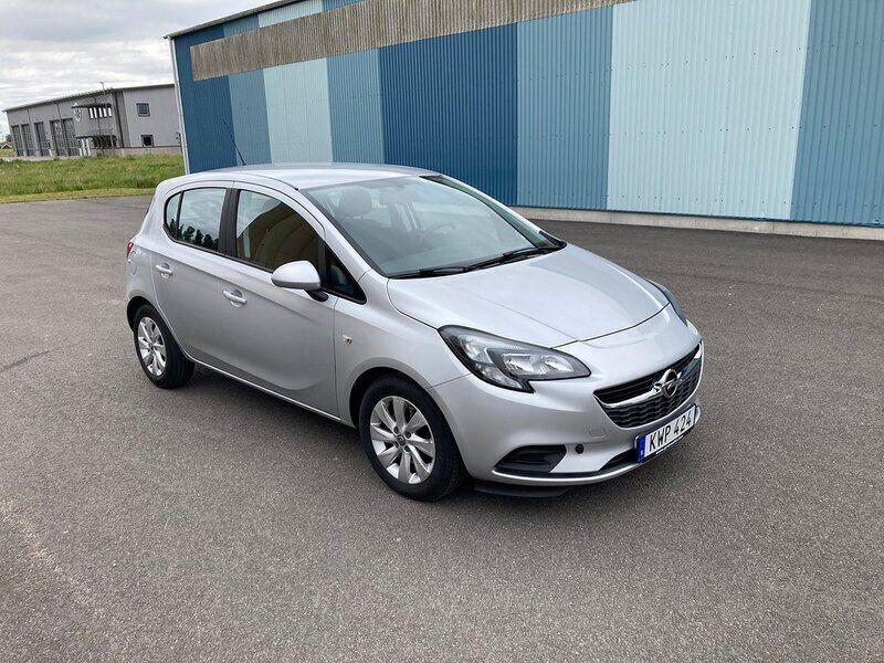 Begagnad Opel Corsa Enjoy 96 HK (70 kW) 2015 Grå (silvermetallic) Halvkombi