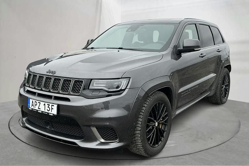 Grå Begagnad 2019 Jeep Grand Cherokee SRT SUV | 515 000 kr - Bild 1/4