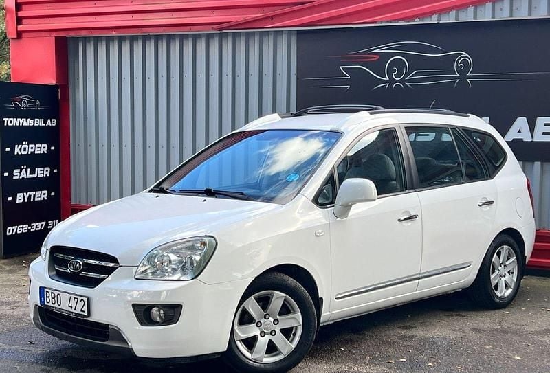 Vit Begagnad 2006 Kia Carens 4 Minibuss | 36 900 kr - Bild 1/4