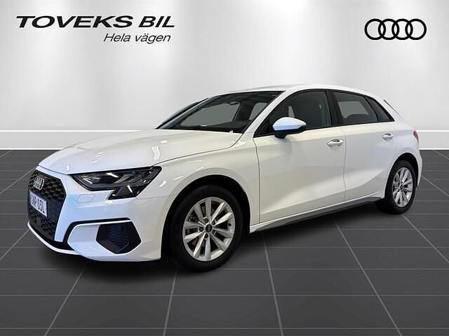 Ibisvit Begagnad 2023 Audi A3 Proline | 279 900 kr (Marknadspris) - Bild 1/4