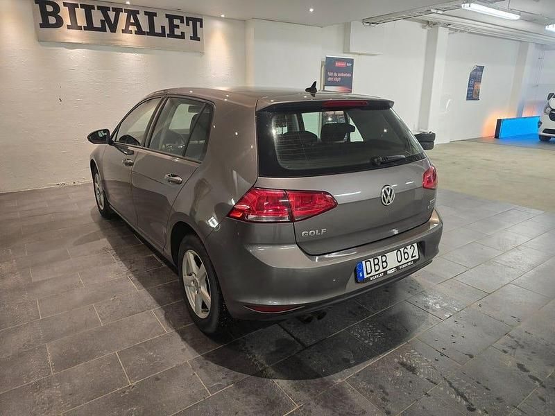 Begagnad VW Golf VII 105 HK (77 kW) 2014 Grå