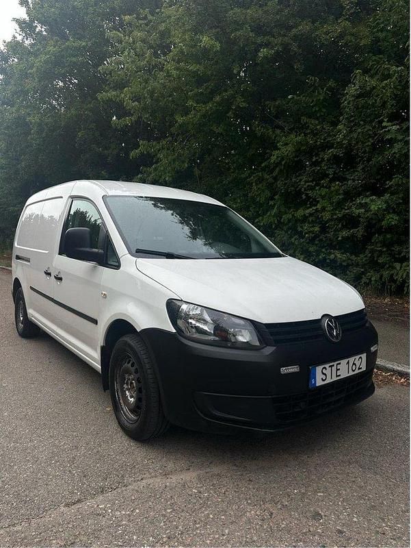 Begagnad 2015 VW Caddy Maxi Minibuss | 119 900 kr (Bra pris) - Bild 1/4