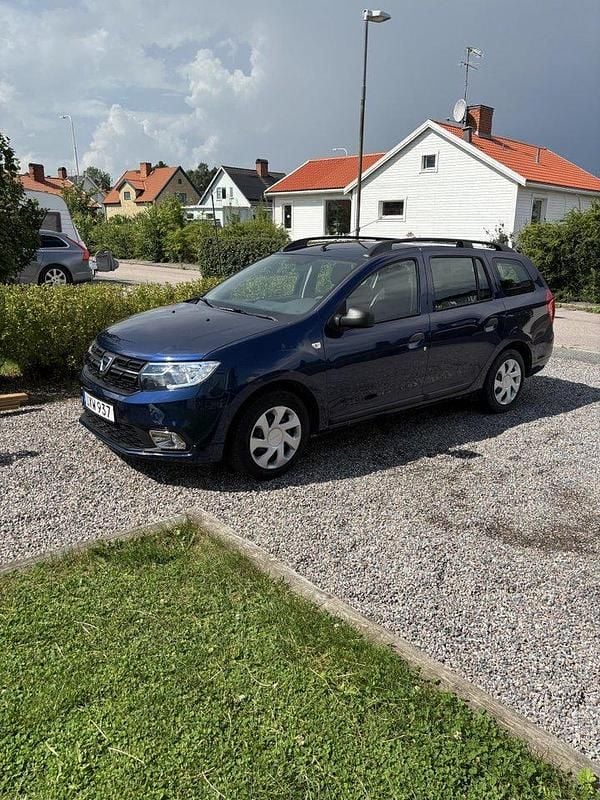 Blå Begagnad 2018 Dacia Logan MCV Kombi | 85 000 kr - Bild 1/4