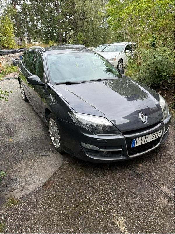 Grå Begagnad 2011 Renault Laguna GrandTour Kombi | 16 000 kr (Bra pris) - Bild 1/4