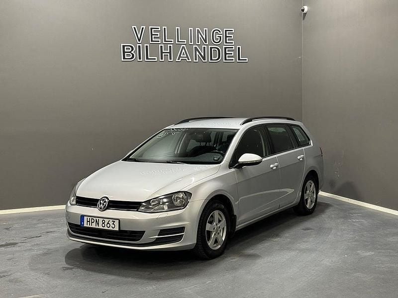 Begagnad VW Golf VII 105 HK (77 kW) 2014 Silver Kombi