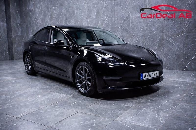 Begagnad Tesla Model 3 Long Range AWD 324 kW (441 HK) 2023 Svart Sedan