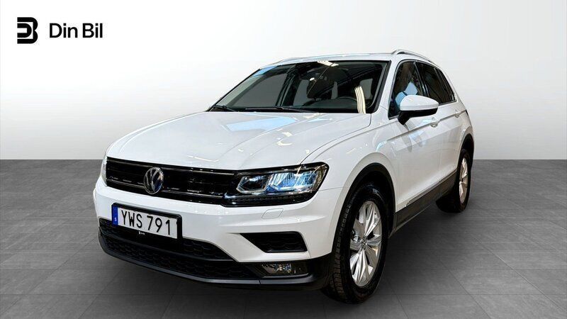 Vit Begagnad 2017 VW Tiguan Executive SUV | 249 900 kr (Marknadspris) - Bild 1/4