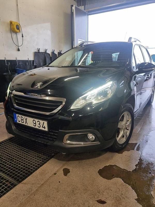 Svart Begagnad 2013 Peugeot 2008 SUV | 59 900 kr (Marknadspris) - Bild 1/4