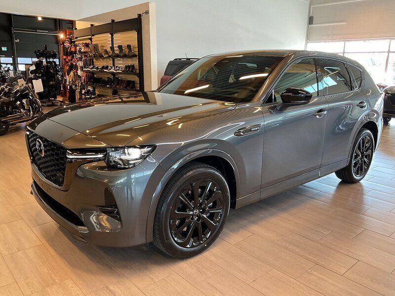 Grå Ny 2024 Mazda CX-60 Homura-Line SUV | 608 000 kr (Marknadspris) - Bild 1/4