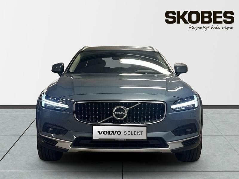 Begagnad Volvo V90 CC Plus 200 HK (147 kW) 2023 Grå Kombi