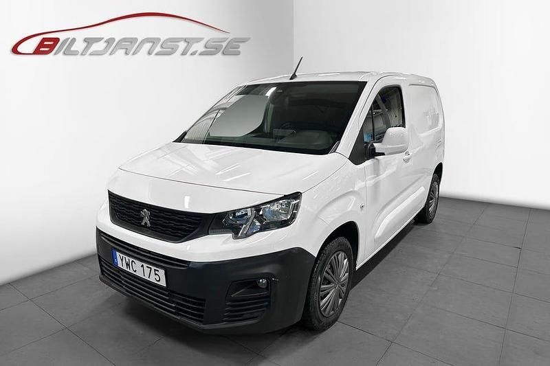 Begagnad Peugeot Partner 103 HK (75 kW) 2018 Vit Minibuss
