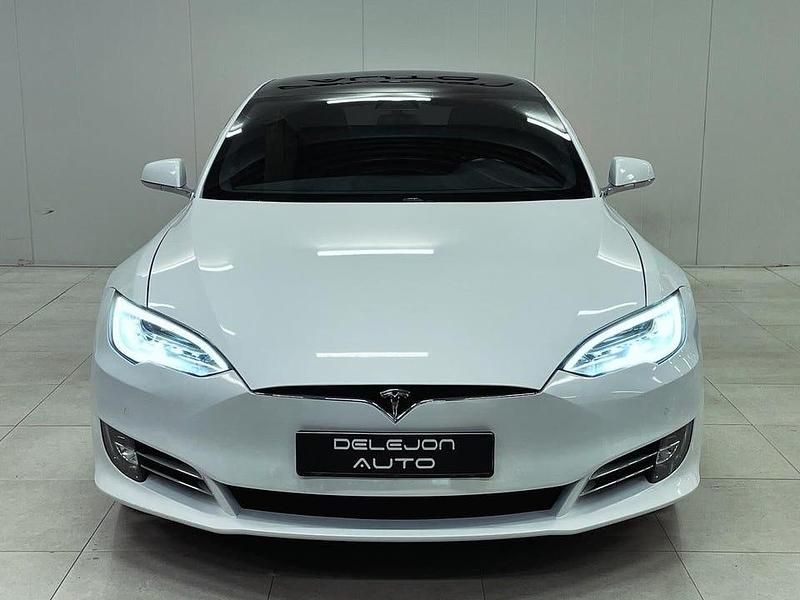 Begagnad Tesla Model S Long Range AWD 311 kW (423 HK) 2019 Vit Halvkombi