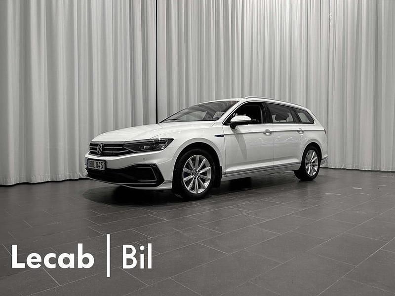 Begagnad VW Passat GTE 156 HK (114 kW) 2021 Pure white (stängd för ny