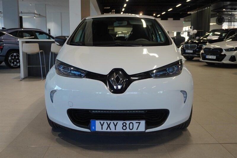 Begagnad Renault Zoe Life 68 kW (93 HK) 2018 Vit Halvkombi