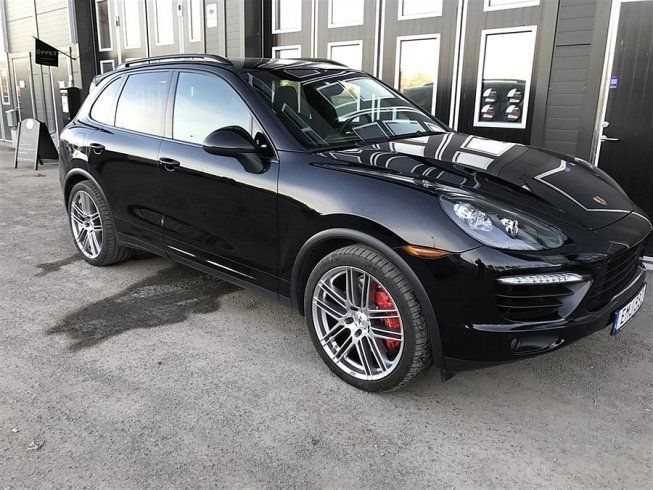 Porsche cayenne burmester