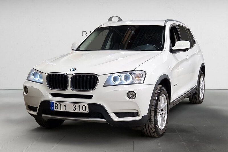 Vit Begagnad 2012 BMW X3 SUV | 124 900 kr (Marknadspris) - Bild 1/3