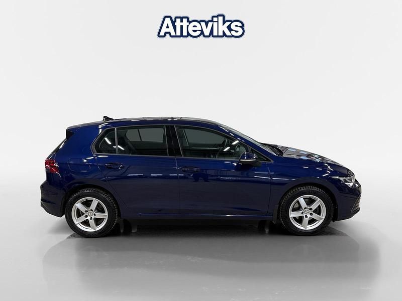 Begagnad VW Golf VII 150 HK (110 kW) 2021 Blå Halvkombi