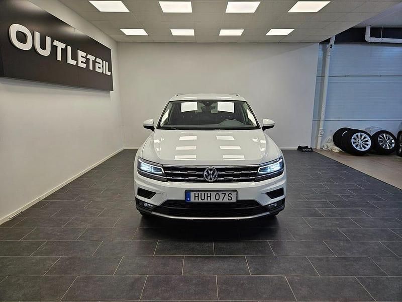 Begagnad VW Tiguan Allspace 190 HK (139 kW) 2020 Vit SUV