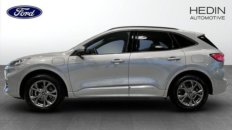 Begagnad Ford Kuga ST-Line X 152 HK (111 kW) 2022 Grå SUV