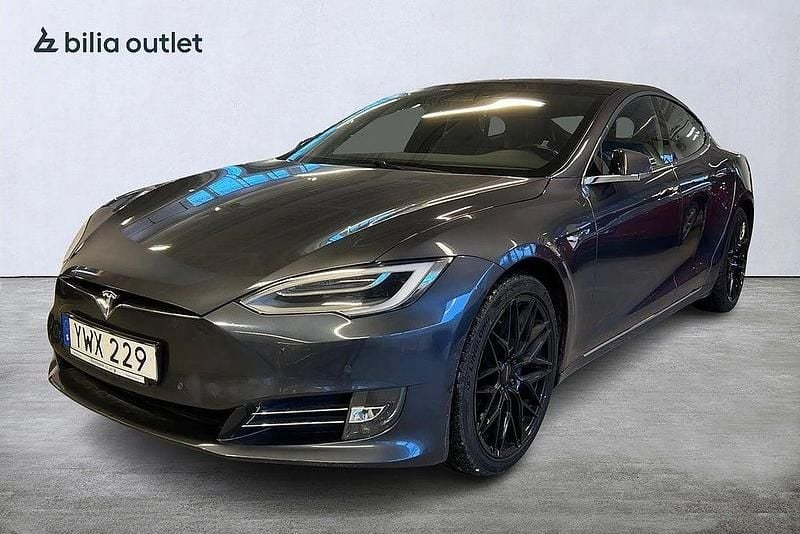 Grå Begagnad 2018 Tesla Model S Halvkombi | 249 900 kr (Marknadspris) - Bild 1/3