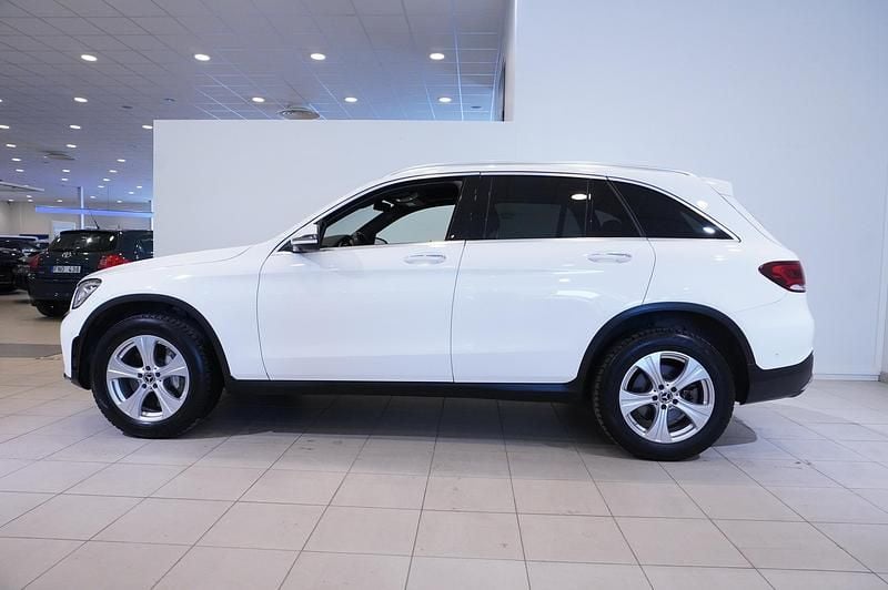 Begagnad Mercedes GLC300e 2022 Vit