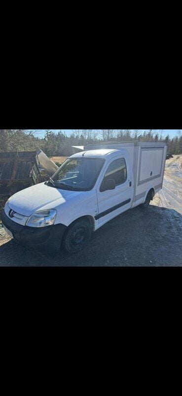 Vit Begagnad 2007 Peugeot Partner Minibuss | 5 000 kr - Bild 1/4