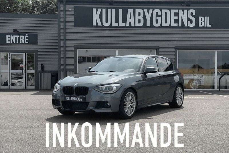 Mörkgrå Begagnad 2012 BMW 120 Comfort Edition Halvkombi | 149 000 kr (Lite dyr) - Bild 1/2