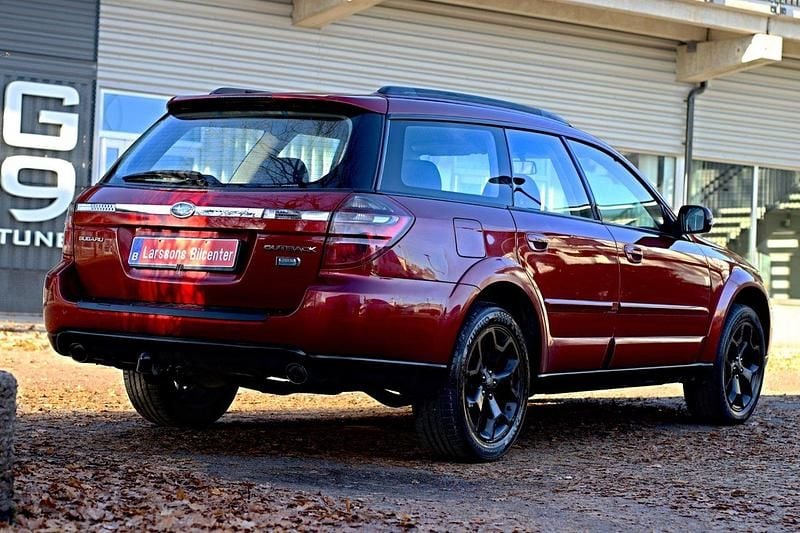 Röd Begagnad 2008 Subaru Outback Kombi | 24 900 kr (Bra pris) - Bild 1/4