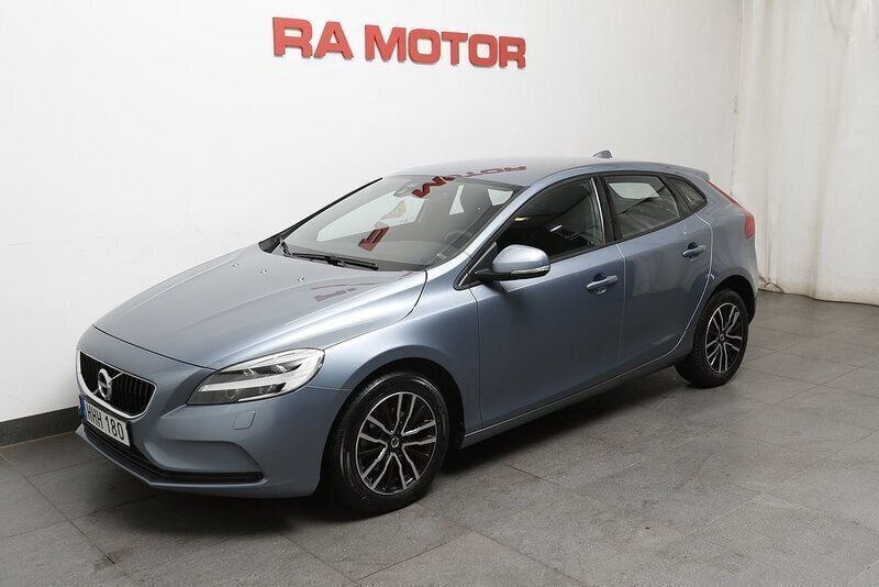 Ljusblå Begagnad 2018 Volvo V40 Business Edition Kombi | 129 900 kr (Marknadspris) - Bild 1/1