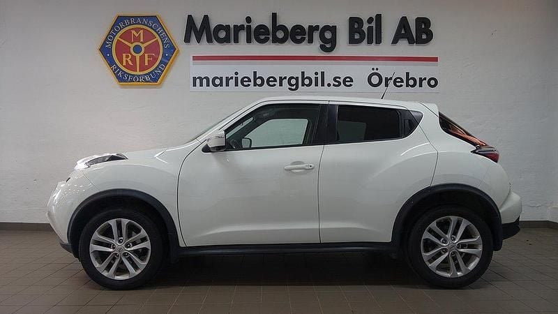 Vit Begagnad 2015 Nissan Juke SUV | 89 900 kr (Marknadspris) - Bild 1/4