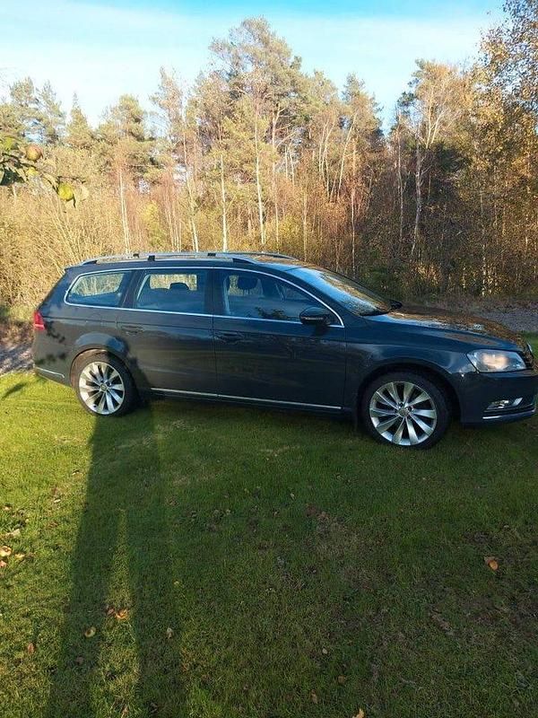 Begagnad VW Passat 150 HK (110 kW) 2012 Grå Kombi