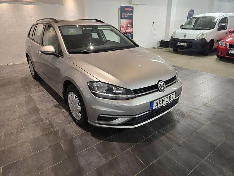 Begagnad VW Golf VII 116 HK (85 kW) 2018 Silver