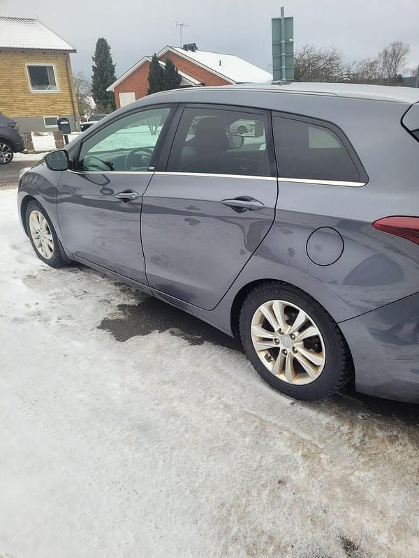 Begagnad Hyundai i30 135 HK (99 kW) 2017 Kombi