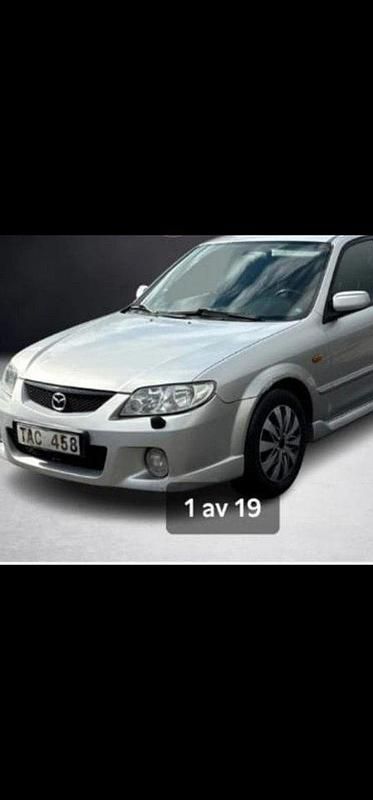 Silver Begagnad 2002 Mazda 3 Inclusive Halvkombi | 8 000 kr - Bild 1/4