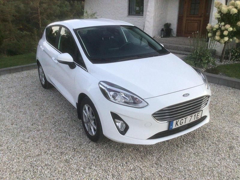 Vit Begagnad 2020 Ford Fiesta Titanium Halvkombi | 88 000 kr (Superpris) - Bild 1/4