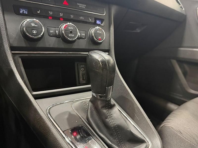 Begagnad Seat Leon ST Style 110 HK (80 kW) 2016 Röd Kombi