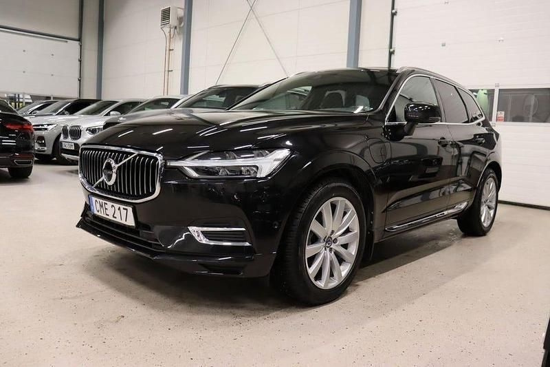 Svart Begagnad 2018 Volvo XC60 Inscription SUV | 389 800 kr (Marknadspris) - Bild 1/4