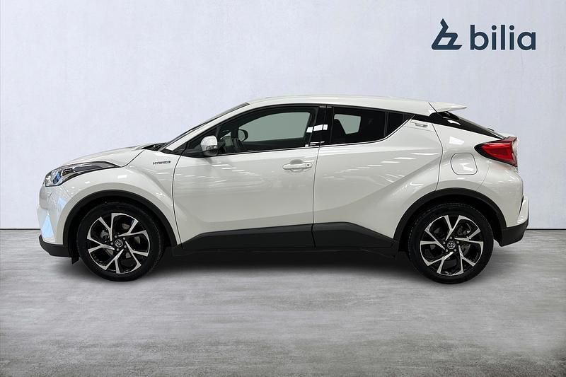 Begagnad Toyota C-HR Edition 122 HK (89 kW) 2018 Vit SUV