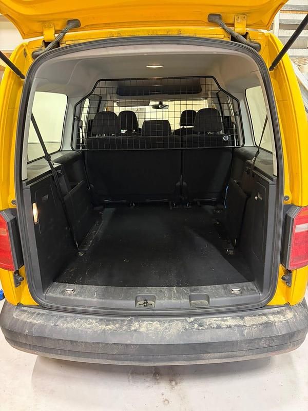 Begagnad VW Caddy Maxi Life Life 110 HK (80 kW) 2019 Minibuss